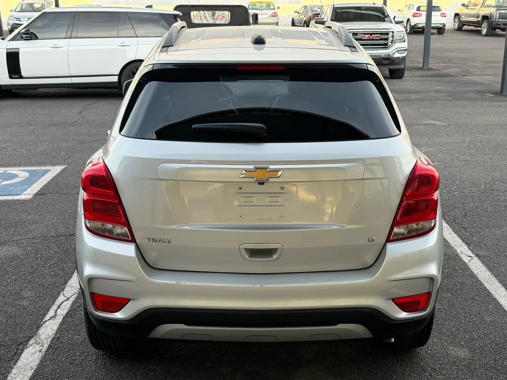 Used 2019 Chevrolet Trax LT w/ LT Convenience Package FWD image 8