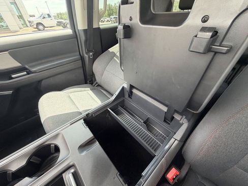 Used 2025 Ford Expedition Active AWD/4WD image 14