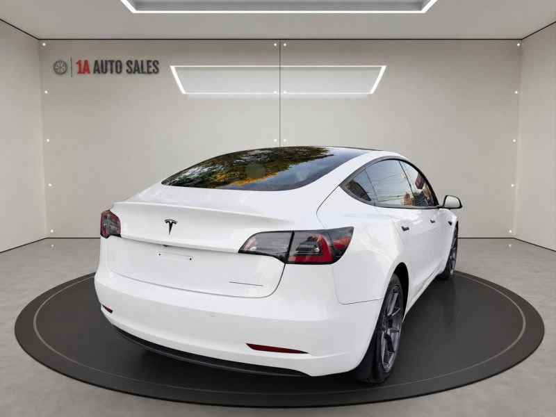 Used 2020 Tesla Model 3 Performance AWD/4WD image 5