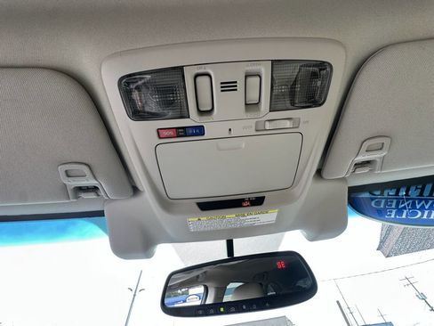 Used 2016 Subaru Outback 3.6R Limited image 6