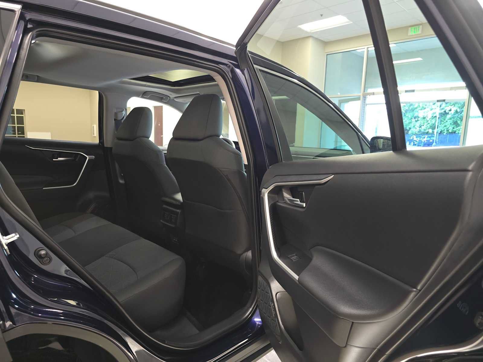 Certified 2025 Toyota RAV4 XLE AWD/4WD image 27