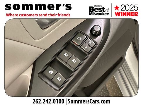 Used 2015 Toyota Sienna LE FWD image 11