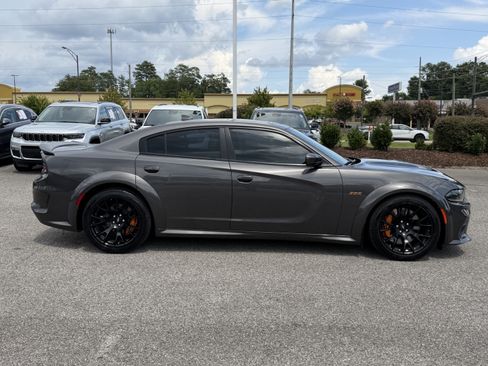 Used 2022 Dodge Charger Scat Pack RWD image 11
