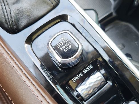 Used 2018 Volvo XC90 T6 Inscription w/ Convenience Package image 20