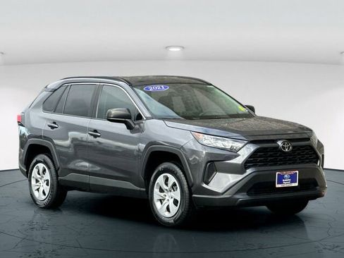 Used 2021 Toyota RAV4 LE image 8
