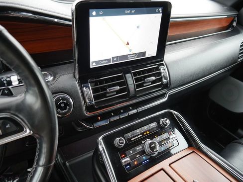 Used 2019 Lincoln Navigator Reserve AWD/4WD image 35