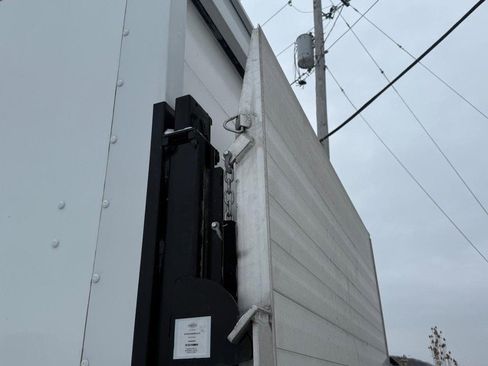 Certified 2024 Ford E-450 and Econoline 450 Super Duty w/ Power Windows & Locks Group image 14