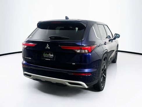 Used 2024 Mitsubishi Outlander SE image 9