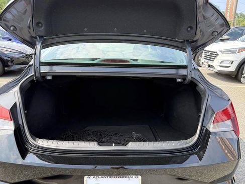 Certified 2023 Hyundai Elantra SEL w/ Convenience Package FWD image 7