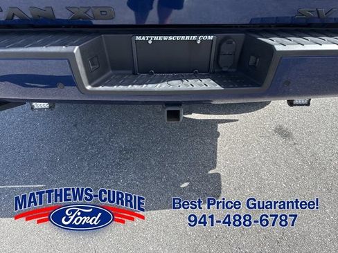 Used 2021 Nissan Titan SV w/ SV Convenience Package AWD/4WD image 13