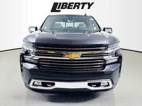 Used 2021 Chevrolet Silverado 1500 High Country w/ Technology Package image 2