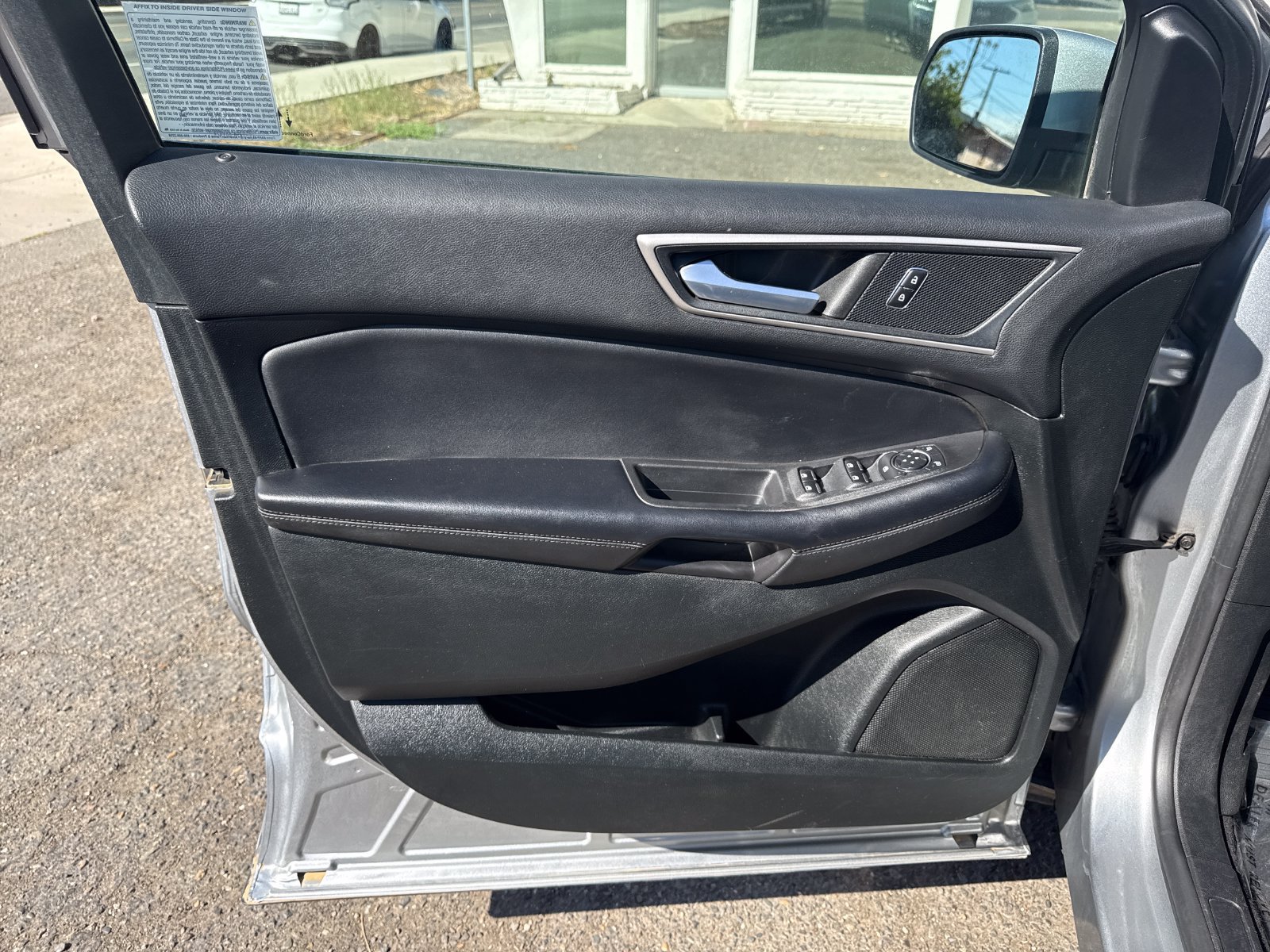 Used 2023 Ford Edge SEL AWD/4WD image 10
