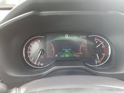 Used 2025 Toyota RAV4 XLE w/ Convenience Package FWD image 21