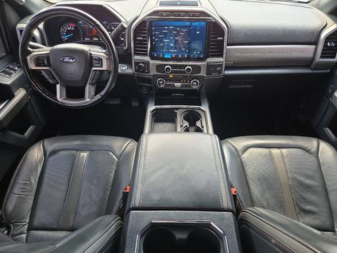 Used 2022 Ford F250 Platinum w/ FX4 Off-Road Package AWD/4WD image 12