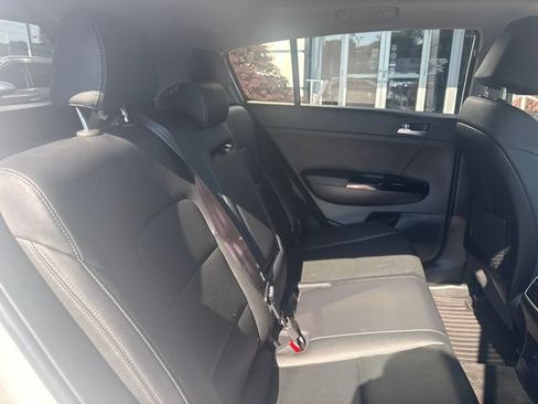 Used 2022 Kia Sportage EX AWD/4WD image 23