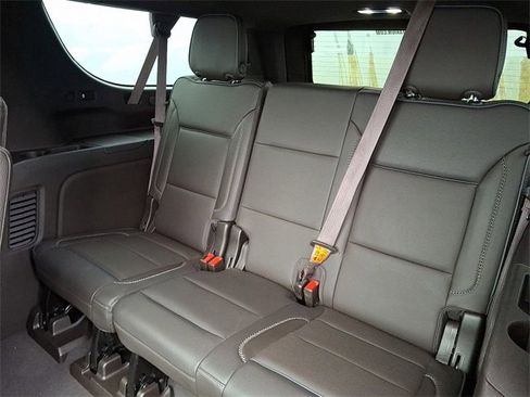 Used 2021 GMC Yukon XL Denali w/ Denali Ultimate Package image 9