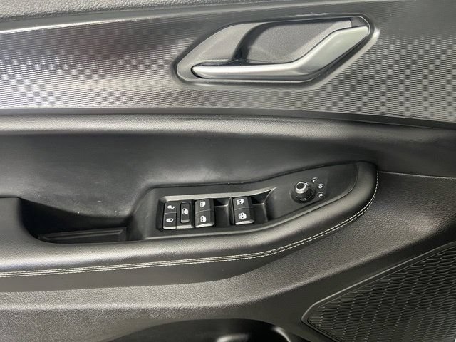 Used 2023 Jeep Grand Cherokee Laredo w/ Luxury Tech Group I AWD/4WD image 8