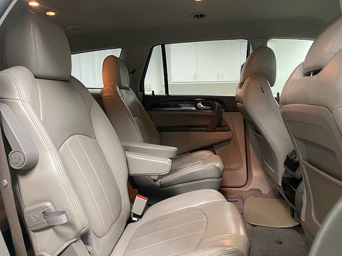 Used 2017 Buick Enclave Leather image 13