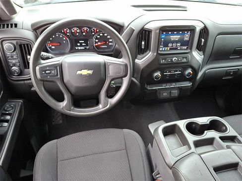 Used 2020 Chevrolet Silverado 1500 Custom w/ Custom Value Package image 2