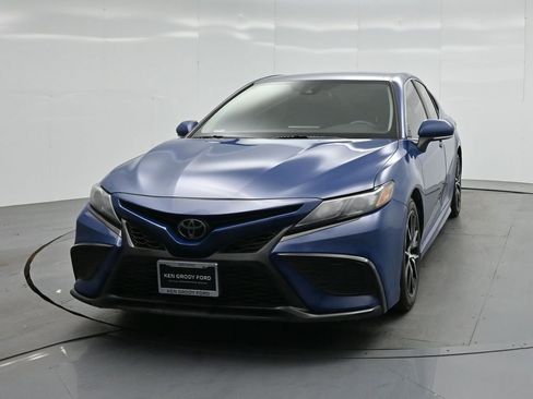 Used 2023 Toyota Camry SE w/ Cold Weather Package AWD/4WD image 54