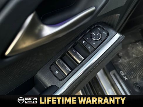 Used 2024 Lexus GX 550 image 12