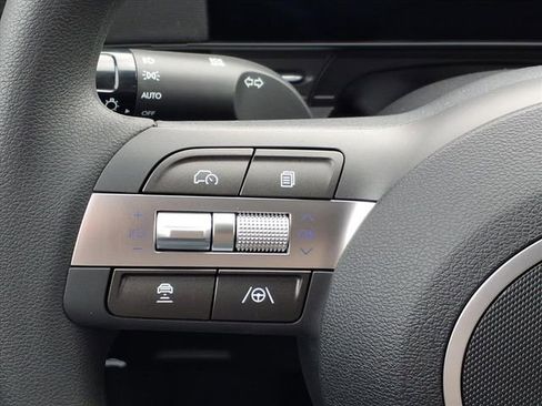 New 2026 Hyundai Kona SE image 23