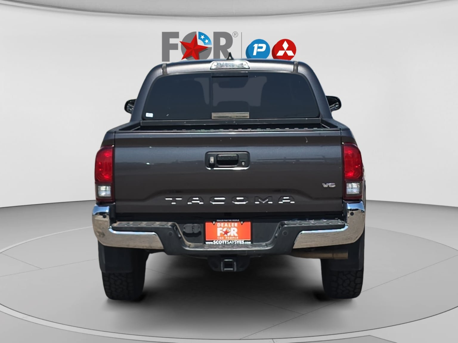 Used 2020 Toyota Tacoma SR5 RWD image 5
