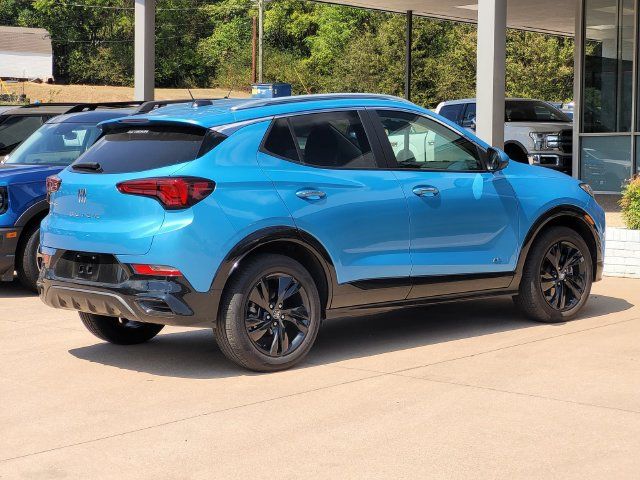 Used 2025 Buick Encore GX Sport Touring FWD image 4