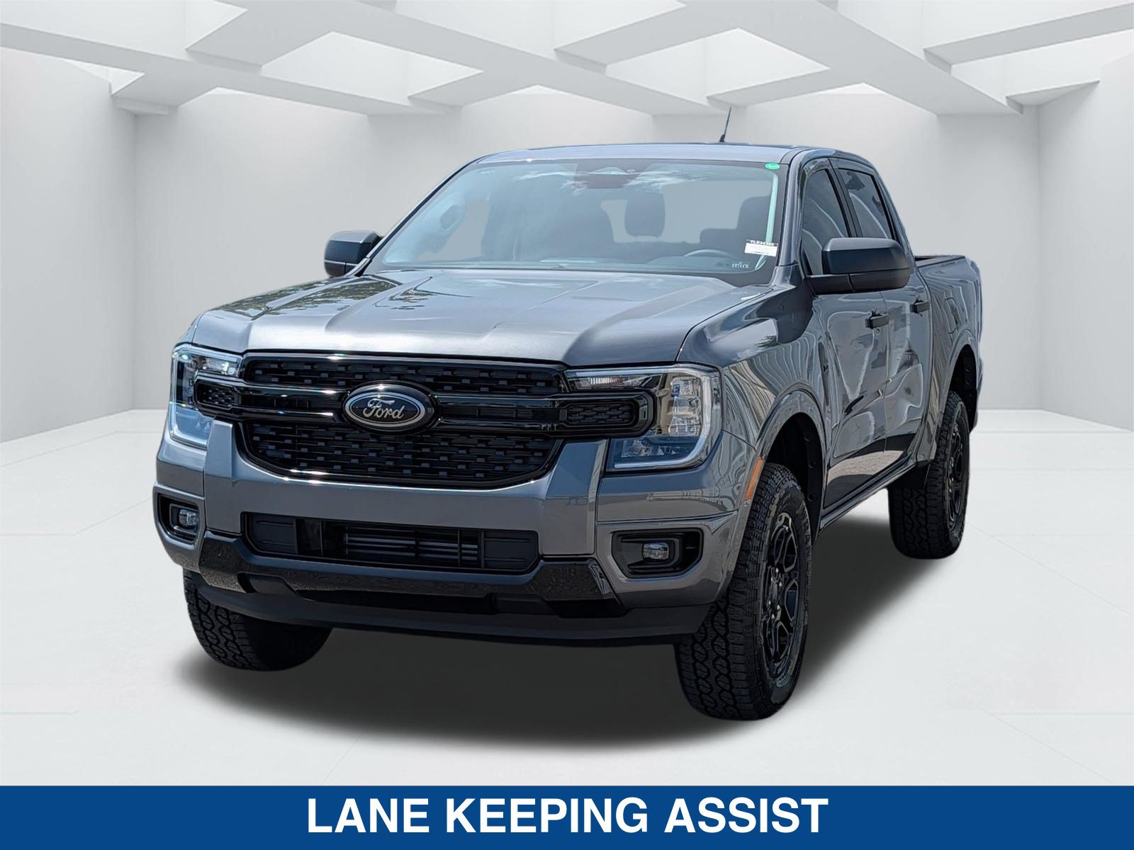 New 2026 Ford Ranger XLT w/ Black Appearance Package RWD image 9