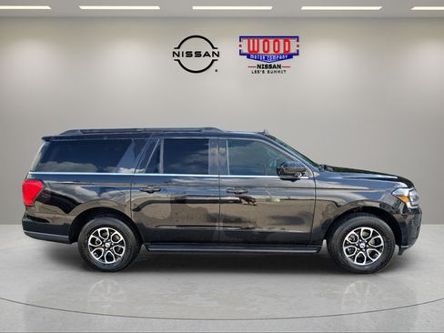 Used 2024 Ford Expedition Max XLT AWD/4WD image 2