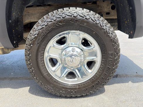 Used 2018 RAM 2500 Tradesman w/ Chrome Appearance Group AWD/4WD image 16