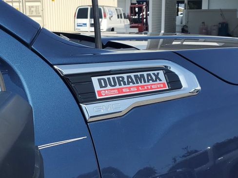 Used 2022 GMC Sierra 3500 Denali w/ Denali Ultimate Package AWD/4WD image 8