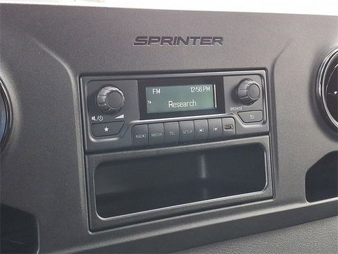 Used 2025 Mercedes-Benz Sprinter 2500 image 17