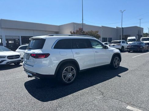 Used 2025 Mercedes-Benz GLS 450 4MATIC image 4