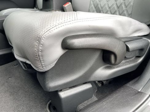Used 2016 Honda CR-V SE image 19