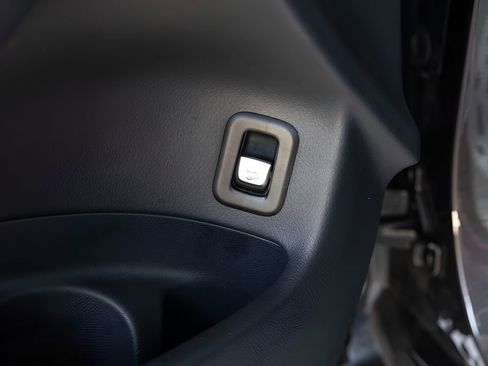 Used 2022 Mercedes-Benz GLC 300 4MATIC image 41