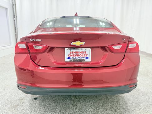 Used 2017 Chevrolet Malibu LT image 7