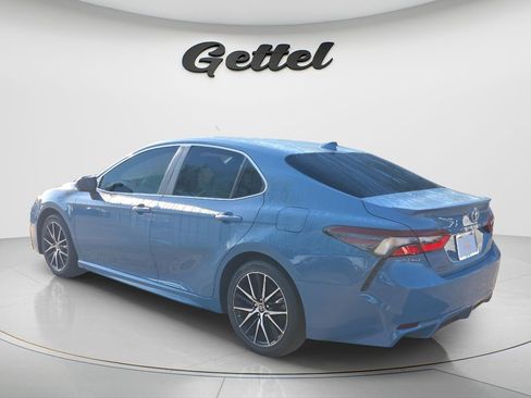 Used 2024 Toyota Camry SE image 14