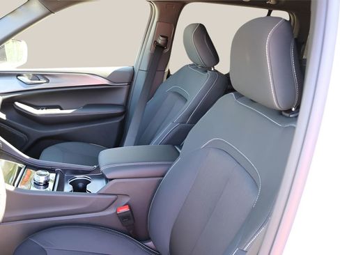 New 2026 Jeep Grand Cherokee Laredo X AWD/4WD image 12