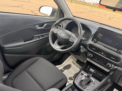 Used 2023 Hyundai Kona SEL w/ Convenience Package AWD/4WD image 17