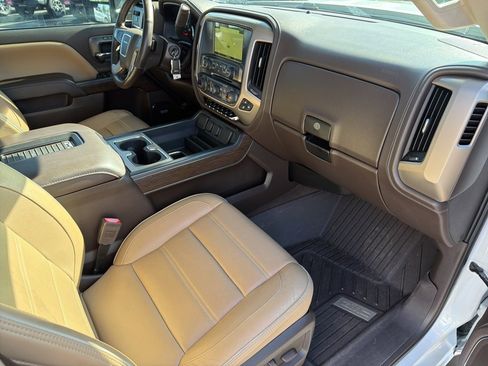 Used 2018 GMC Sierra 3500 Denali w/ Duramax Plus Package image 28