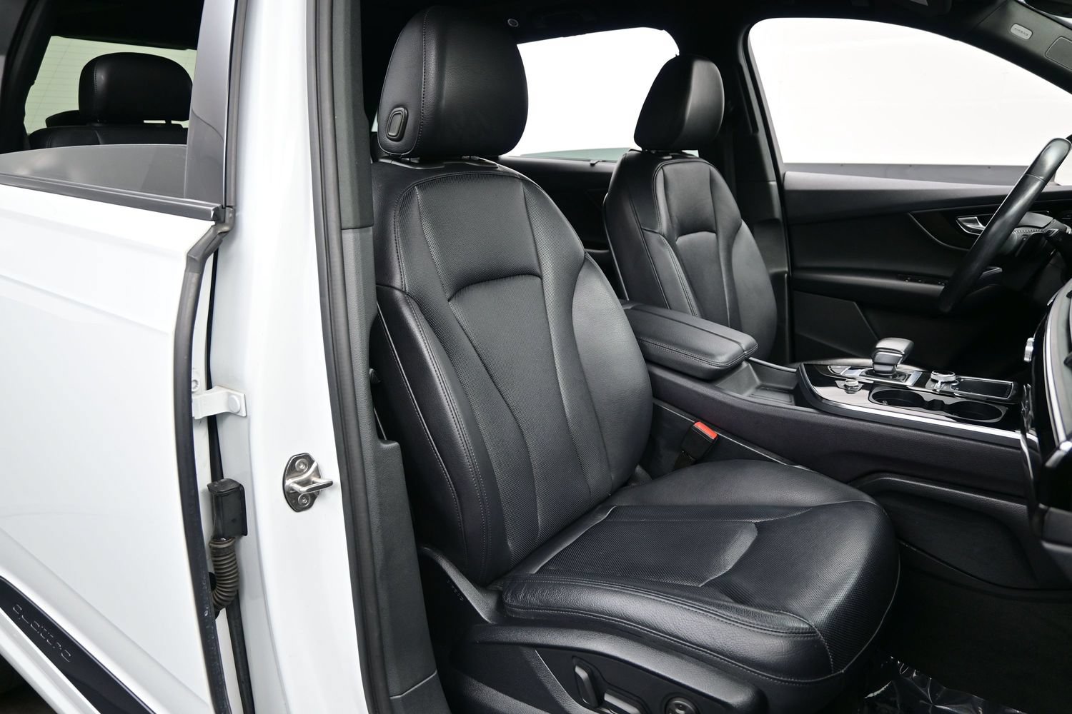 Used 2019 Audi Q7 3.0T Prestige AWD/4WD image 14