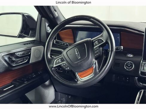 Used 2019 Lincoln Navigator Reserve AWD/4WD image 22