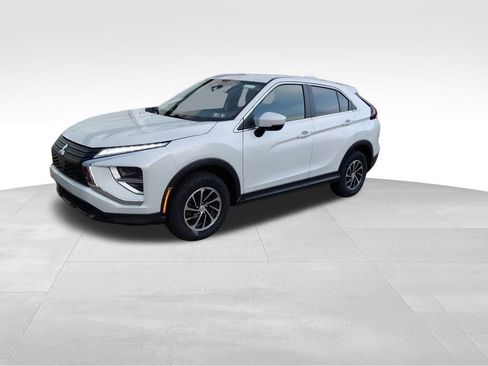 Used 2022 Mitsubishi Eclipse Cross ES image 3