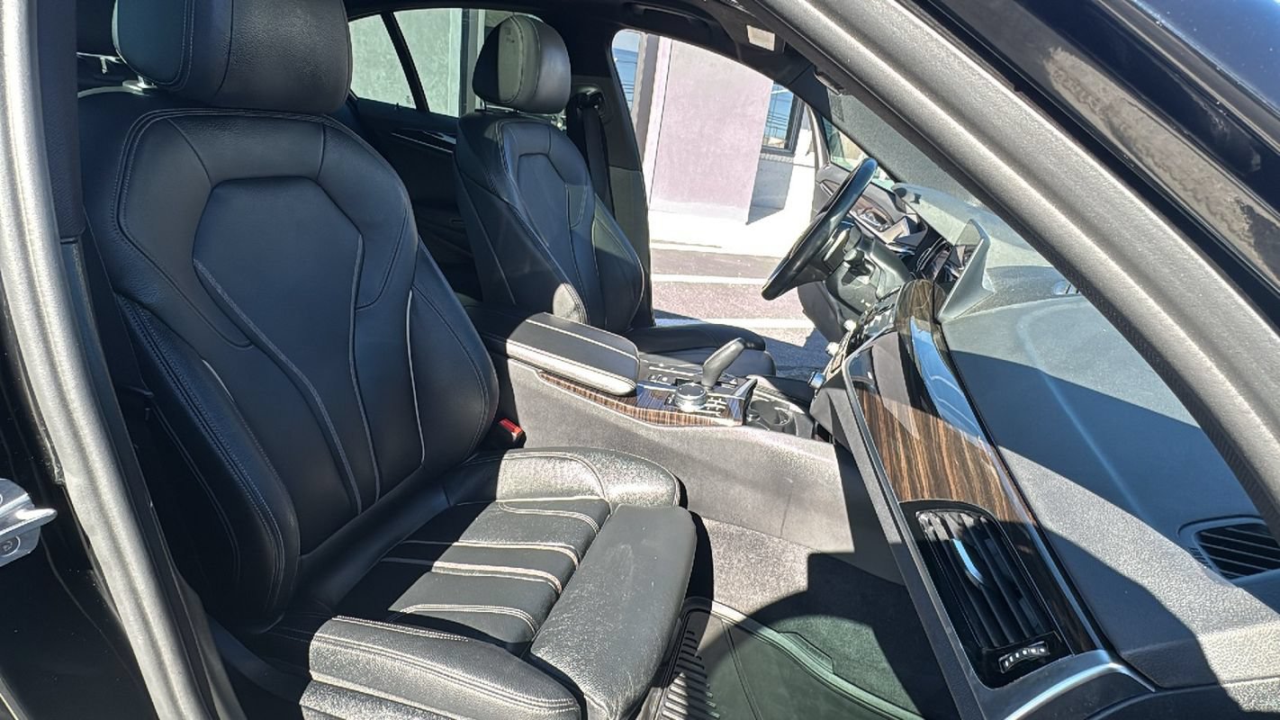 Used 2018 BMW 530i xDrive AWD/4WD image 17