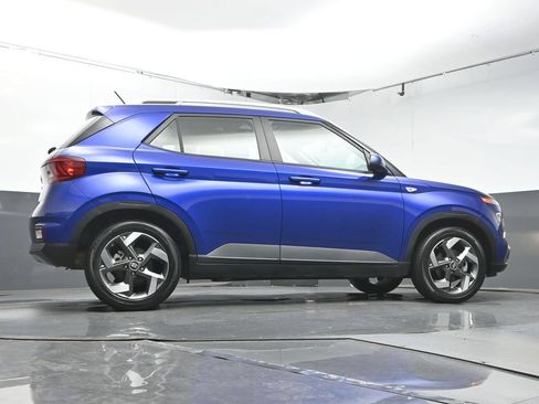 Used 2024 Hyundai Venue SEL FWD image 39