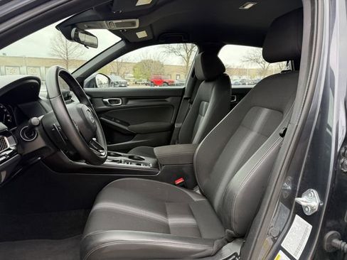 Used 2025 Honda Civic Sport image 24