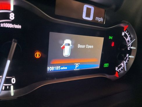 Used 2017 Honda Pilot LX image 4