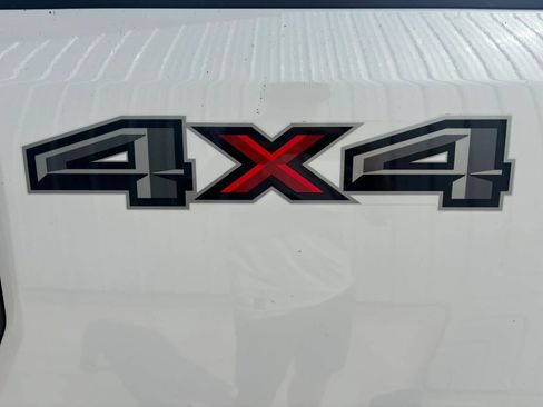 Used 2019 Ford F250 XLT w/ Snow Plow Prep Package AWD/4WD image 7