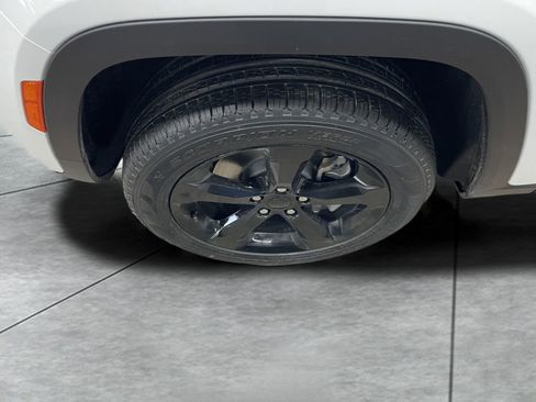 New 2026 Jeep Grand Cherokee L Limited image 18